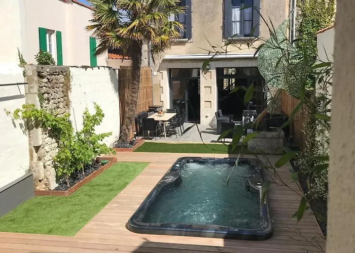 Havre De Paix Avec A Deux Pas De La